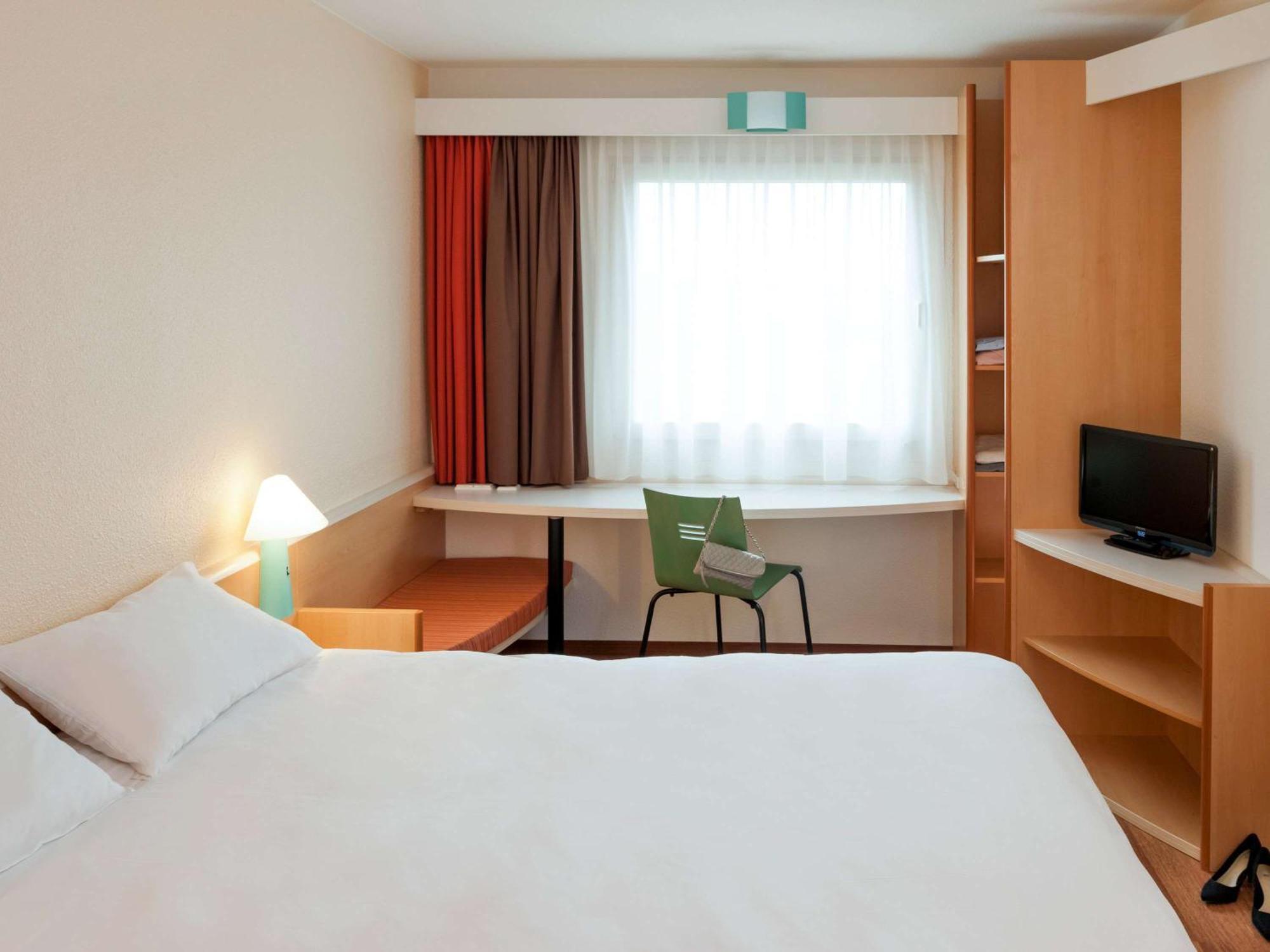 Ibis Tours Sud Hotel Chambray-lès-Tours Екстериор снимка